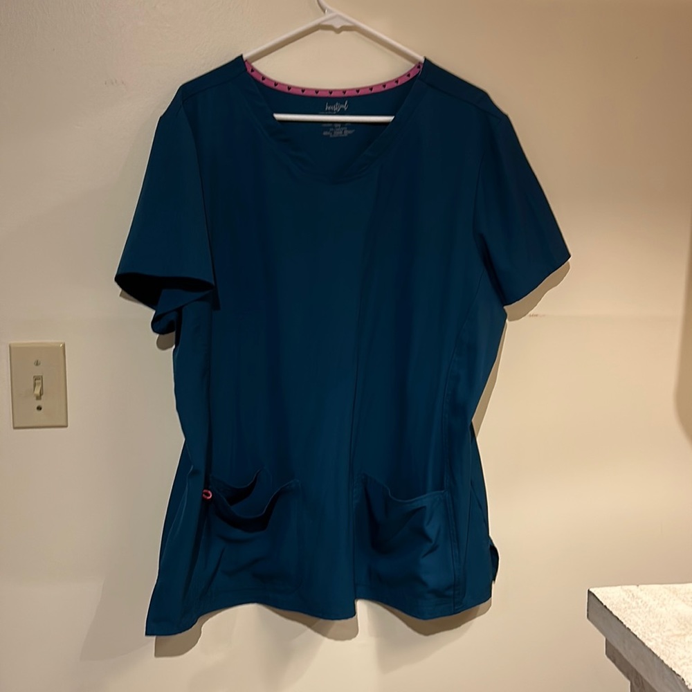 2xl peacock blue, Heart and Soul scrub top